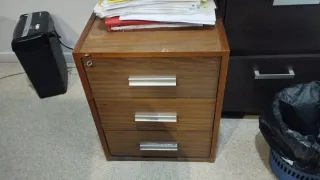 Archivador madera y metal. RECOGER EN MOLLET