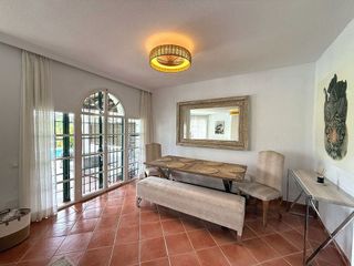 Casa adosada en alquiler en Los Naranjos - Las Brisas en Marbella