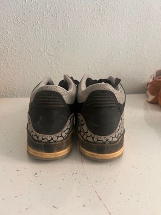 Jordan 3 Talla 44 Negro/Gris