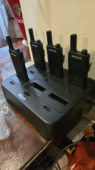 Pack 4 Walkies Retevis B63H + Base Carga