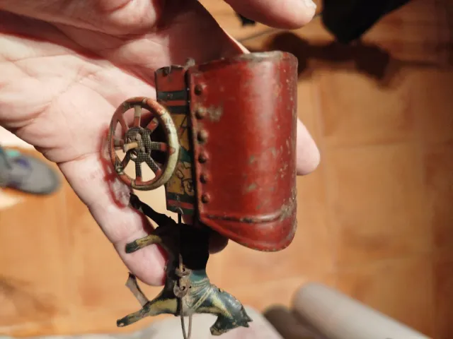 Antiguo tartana carrito hojalata juguete