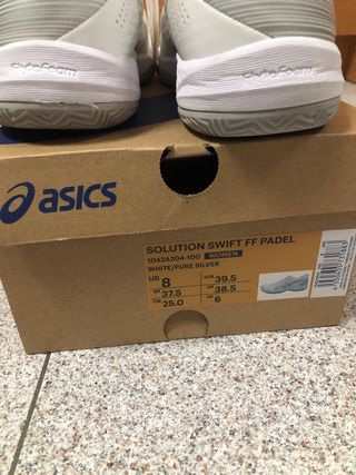 Zapatillas de pádel ASICS mujer blancas num. 39,5