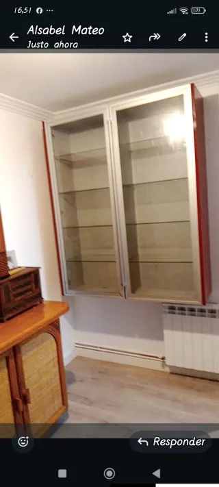 Vitrina de cristal para copas y vajilla