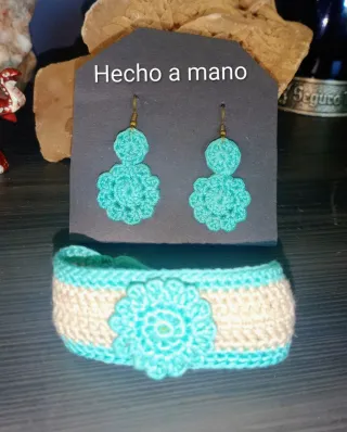 Conjunto Crochet: Pendientes y Brazalete