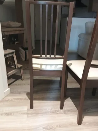 4 Sillas de comedor Ikea madera oscura y tela