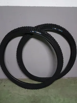 2 Neumáticos MTB 26x1.95 marca BH