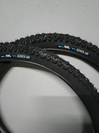 2 Neumáticos MTB 26x1.95 marca BH