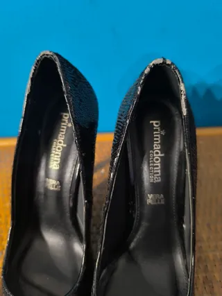 Décolleté nere con tacco alto