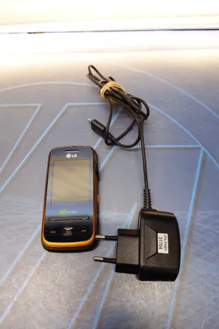 Teléfono Móvil Vintage LG Movistar GM310