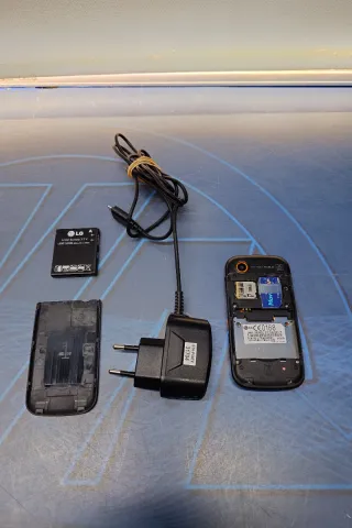 Teléfono Móvil Vintage LG Movistar GM310