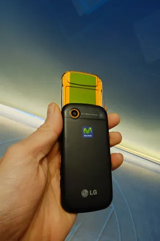 Teléfono Móvil Vintage LG Movistar GM310