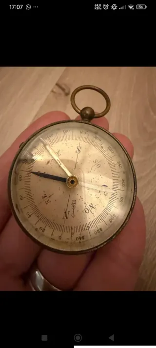 Brújula antigua de latón(leer)