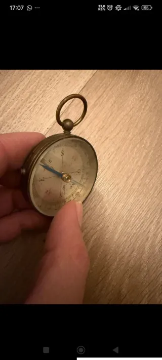 Brújula antigua de latón(leer)