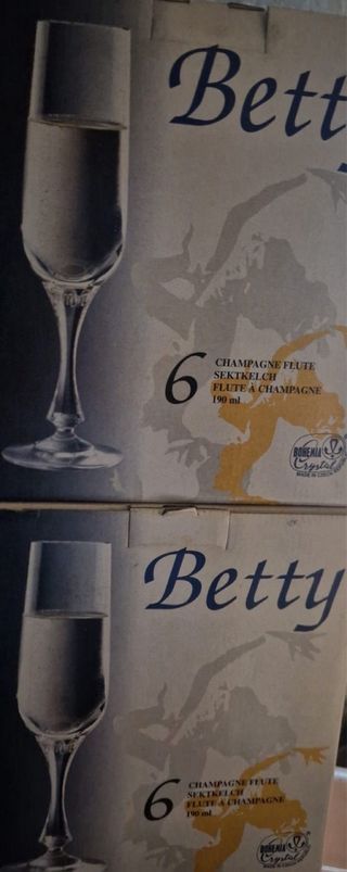 Juego 18 copas champán cristal