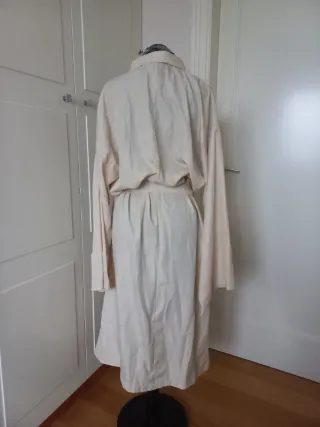 Batín de seda beige