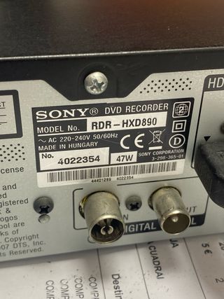 REPRODUCTOR DVD: SONY "RDR-HXD890"