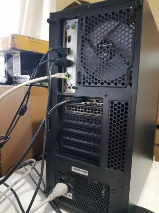 Workstation 18 Nucleos 32GB RAM RTX 2060