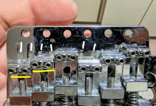 Ponte Tremolo Squier Stratocaster Standard Fender