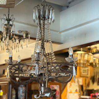 Lámpara de techo de hierro con lágrimas