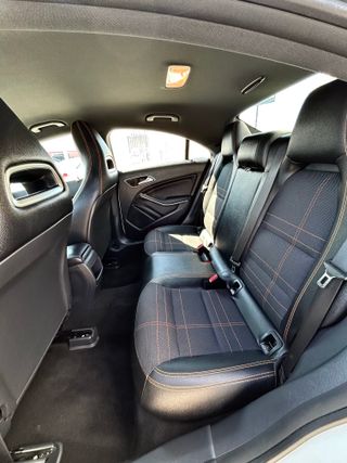 Mercedes-Benz Clase CLA 2015