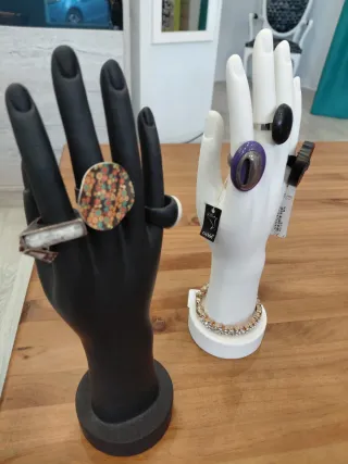 Expositor de mano para joyería