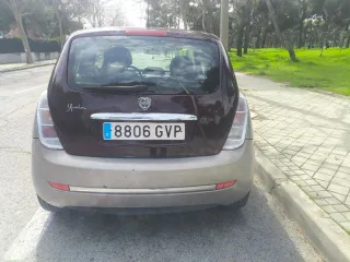 Lancia Ypsilon 2010
