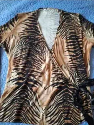 Blusa Punto Roma Talla M Animal Print