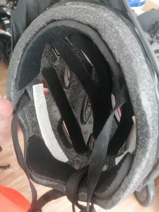 Casco de bicicleta negro