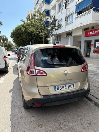 Renault Scenic 2011
