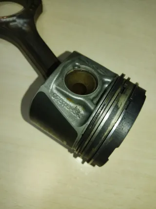 Pistón y Biela Motor BDG VW AUDI SKODA 2.5 TDI