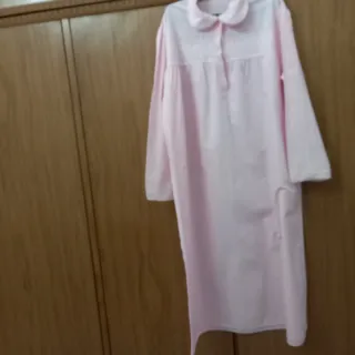 Camicia da notte rosa in cotone con pizzo