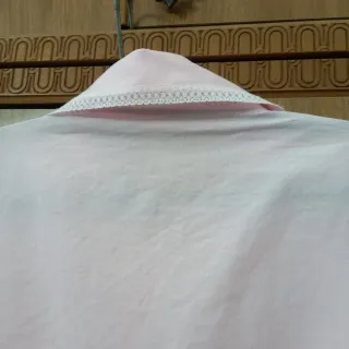 Camicia da notte rosa in cotone con pizzo