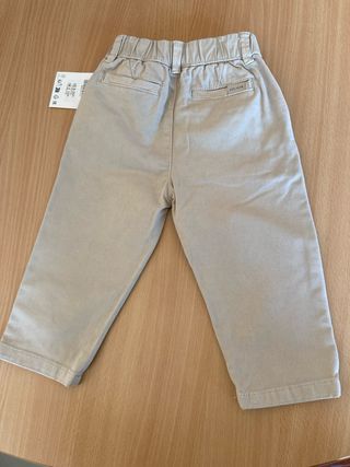 Pantalón Zara 18m (68cm)