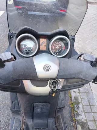 Yamaha X-MAX 250cc Scooter Negro