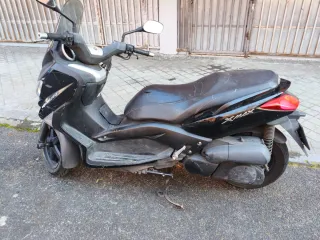 Yamaha X-MAX 250cc Scooter Negro