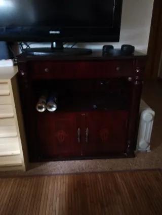 Mueble TV/Recibidor Madera Antigua