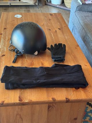 Guantes, pantalones y casco hipica 12 años