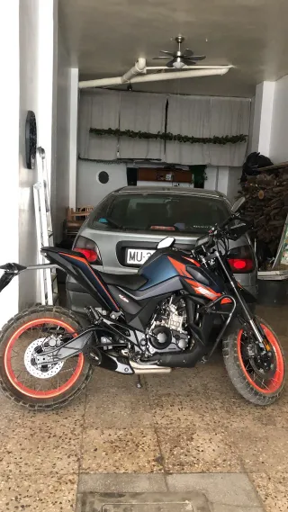 Zontes U1-125 impecable + extras