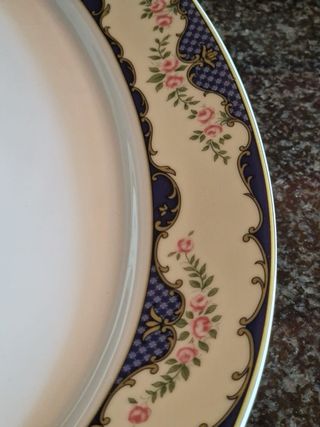 Juego vajilla porcelana floral azul y rosa