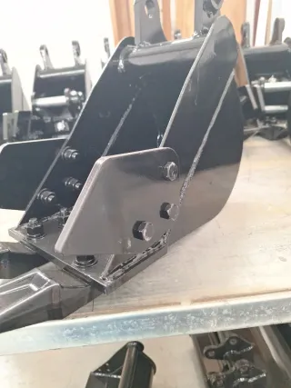 Miniexcavadora con accesorios