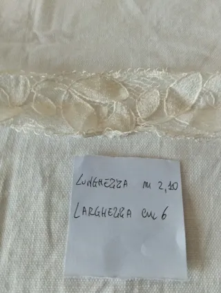 Pizzo Valenciennes 4 strisce