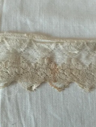 Pizzo Valenciennes 4 strisce