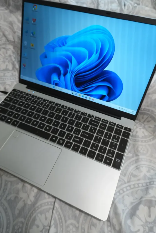 Ordenador Portátil Intel N95 16Gb 512Gb Ssd