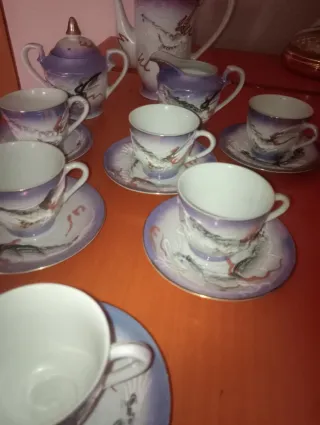 Juego de café de porcelana morado y blanco