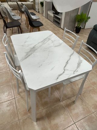 mesa de cocina + 4 sillas blanca tipo marmol