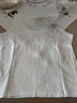 Canotta Camomilla panna con fiori