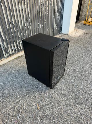 Vinoteca/Nevera Minibar Compacta Negra