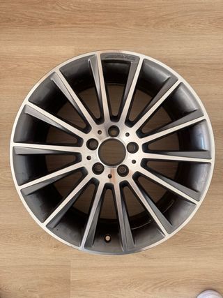 Llanta Mercedes AMG 19 Original
