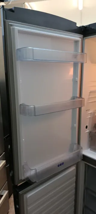 Nevera Whirlpool A+ Gris