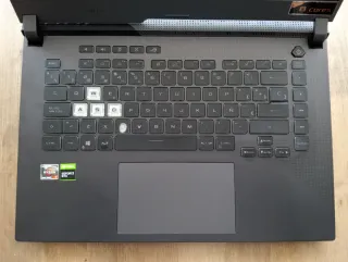 Portátil Gaming Asus ROG Strix G513IH